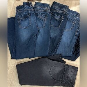 Lot of 5 pair of democracy ab technology skinny jeans size 4